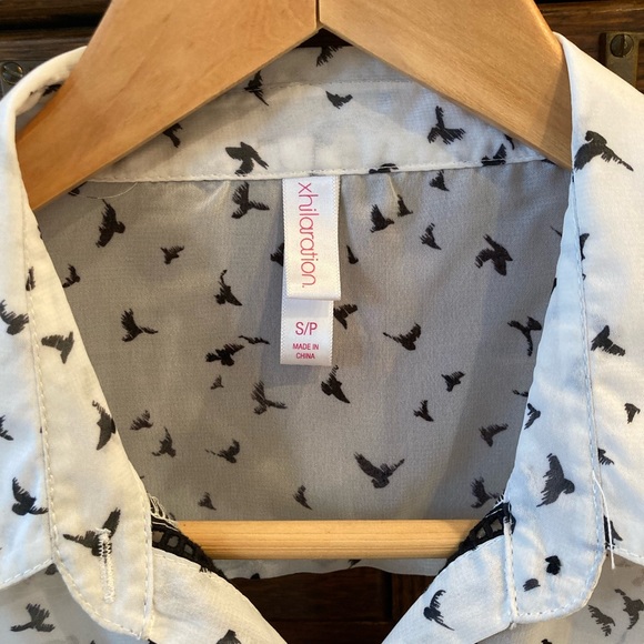Xhilaration - Target, The Birds, sheer white and black detail, small - Picture 4 of 5